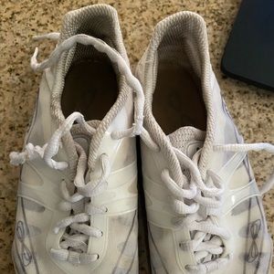 Nfinity Vengeance Size 5